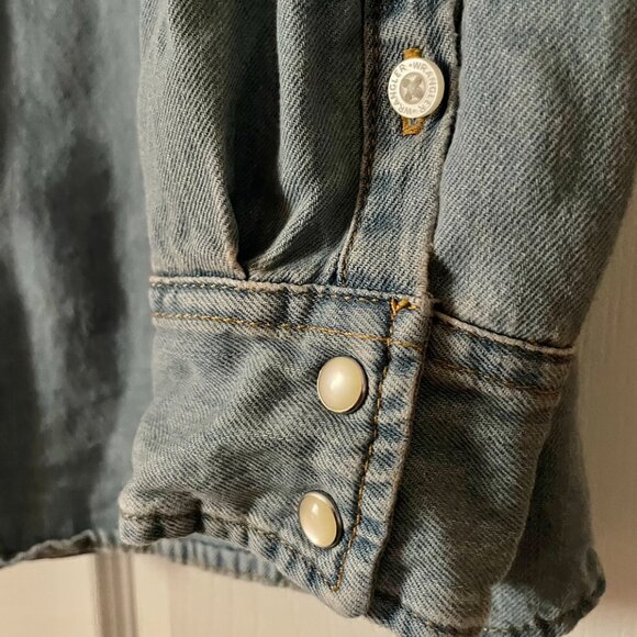 Wrangler Denim Boyfriend Shirt – Size L - Picture 3 of 10